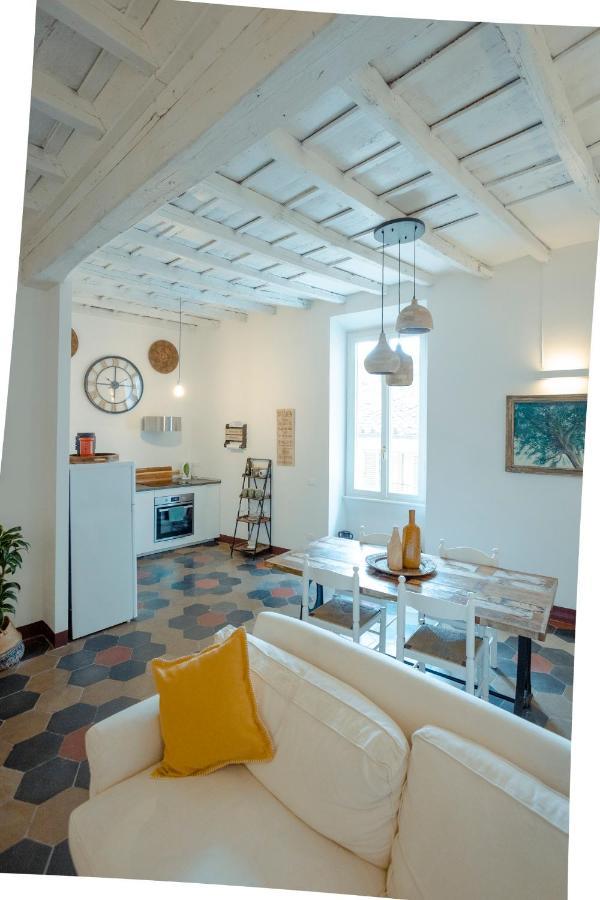 Domus Superior Navona - Pantheon Apartment Рим Екстериор снимка