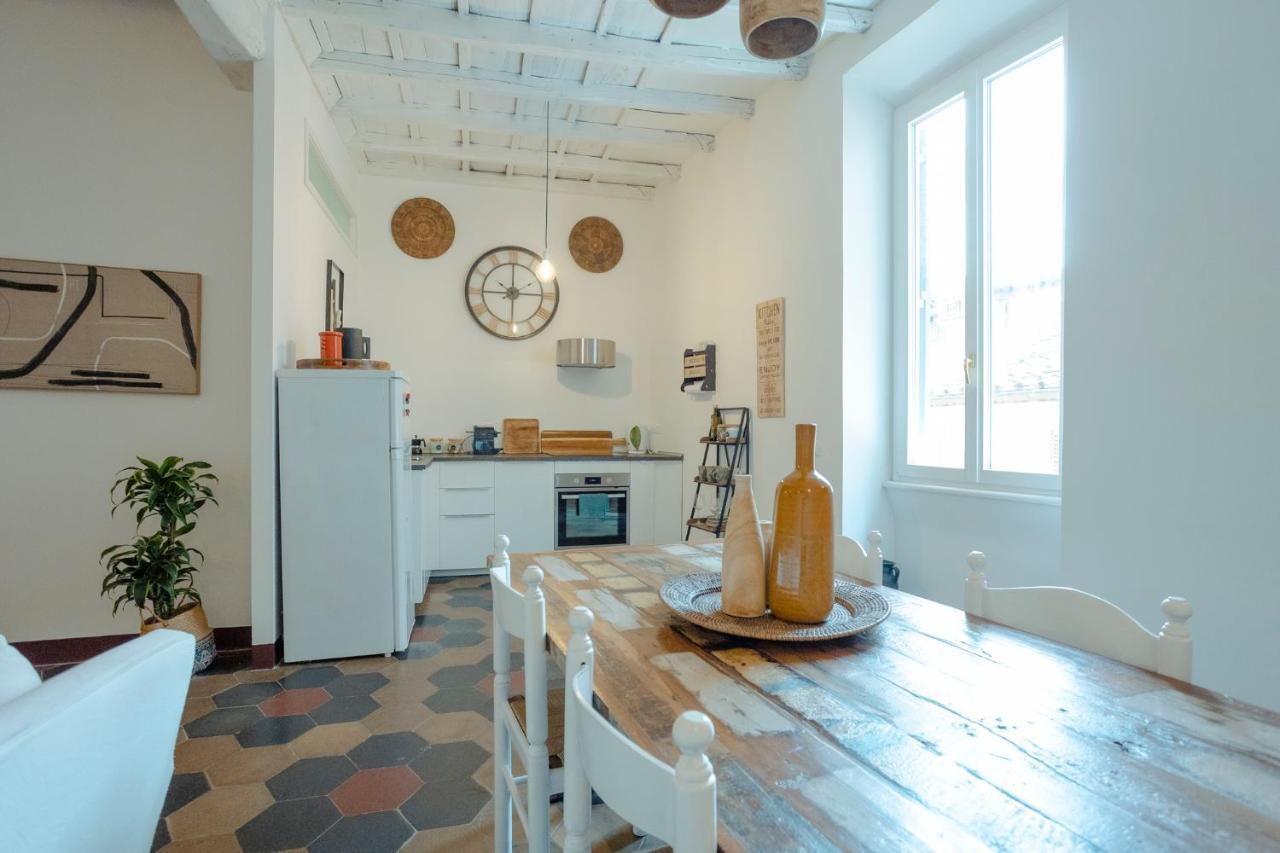 Domus Superior Navona - Pantheon Apartment Рим Екстериор снимка