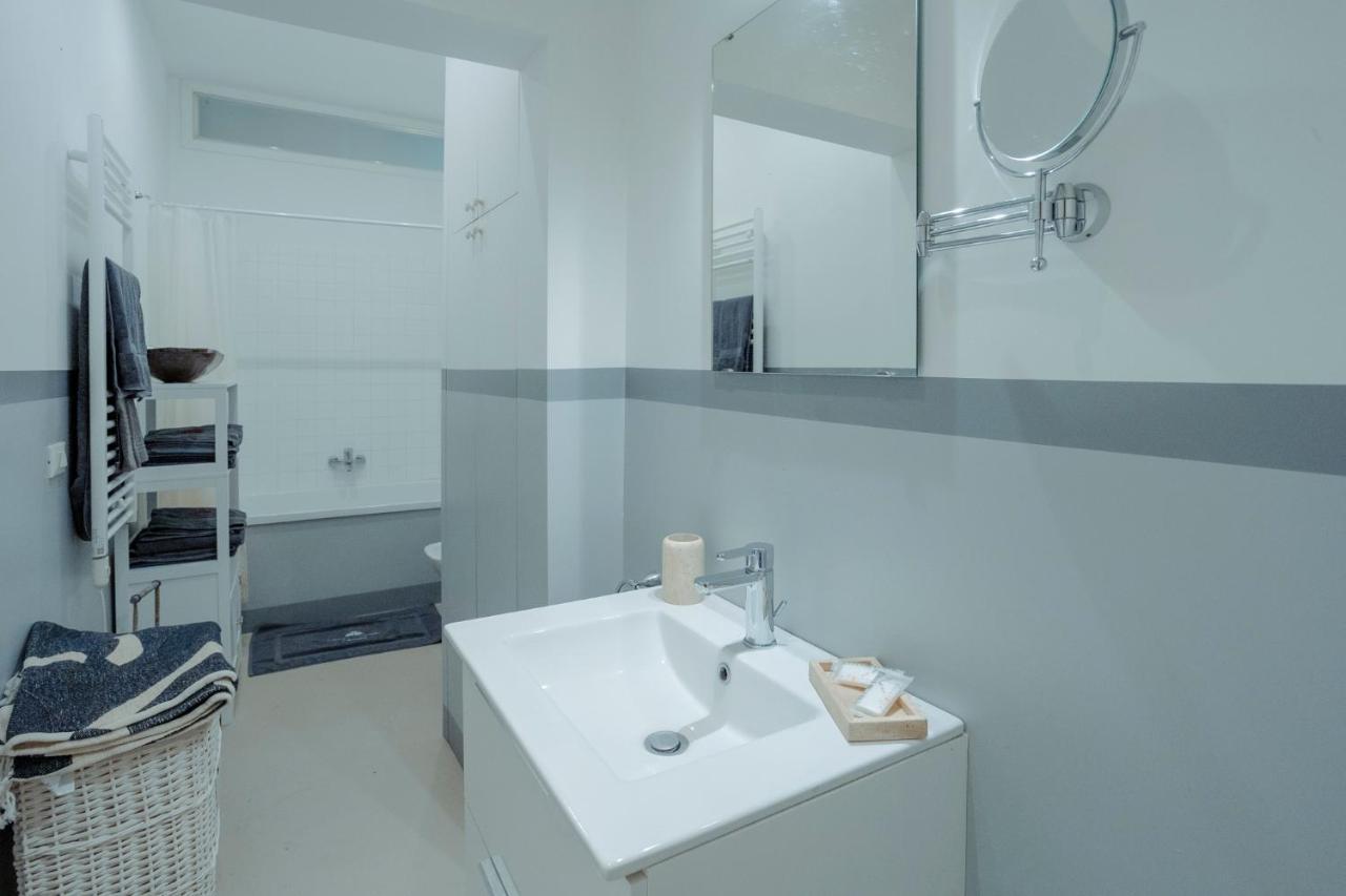 Domus Superior Navona - Pantheon Apartment Рим Екстериор снимка